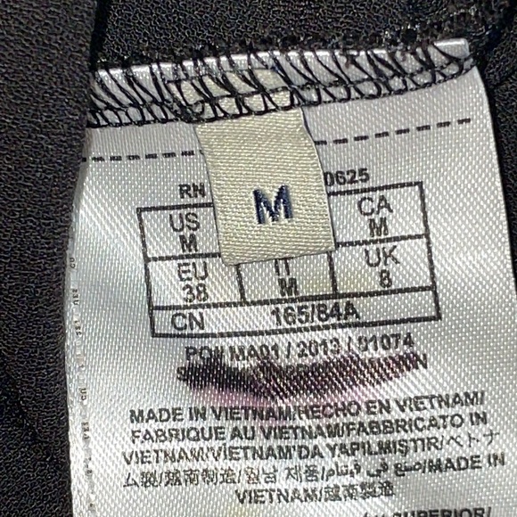 NEW Guess flare bottom Romper Shorts sz M - Picture 13 of 15